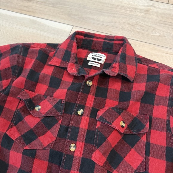 Eddie Bauer Workwear Flannel Shirt - Foreman Fit - Size Small Red Black Button - Picture 2 of 8